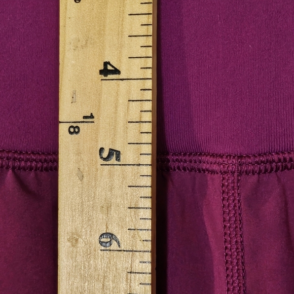 Lululemon Athletica Tranquil Crop 'Regal Plum' Sz 6 #W6HBES - Picture 7 of 10